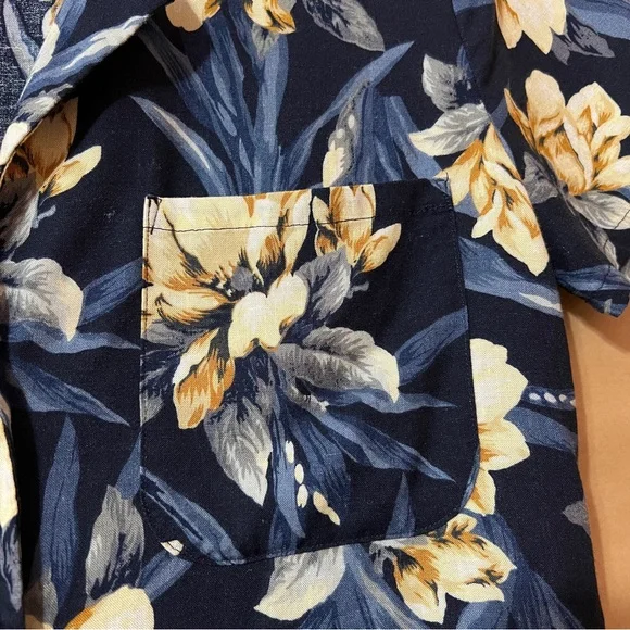 Reformation | Oahu Floral Matching Set Two Piece Button Up Top & Shorts Size XS - Picture 7 of 16